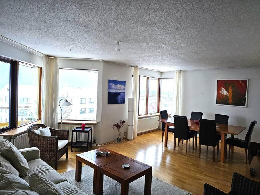 Family Penthouse With Great View Apartment Garthabaer Bagian luar foto